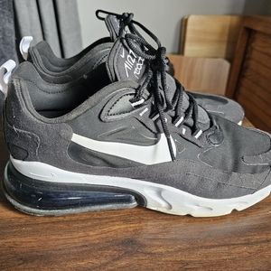 Nike Air Max 270 React